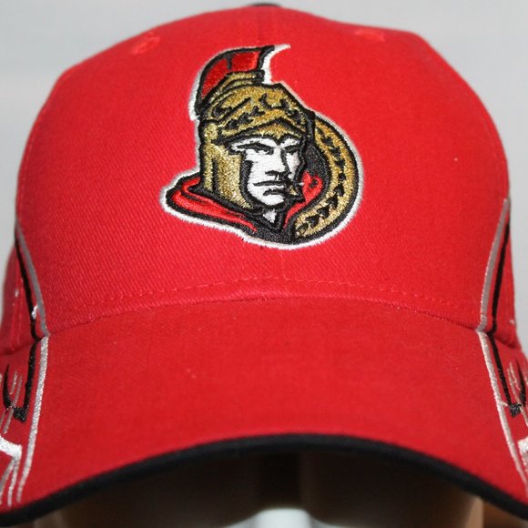 2007-08 G-III Ottawa Senators Reversible Jacket + Reebok Hat - Picture 8 of 14